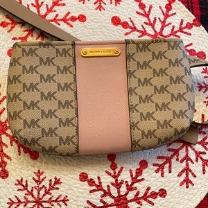 Michael Kors Fanny pack.